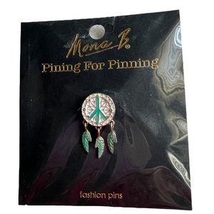 NEW Mona B Catcher Pin